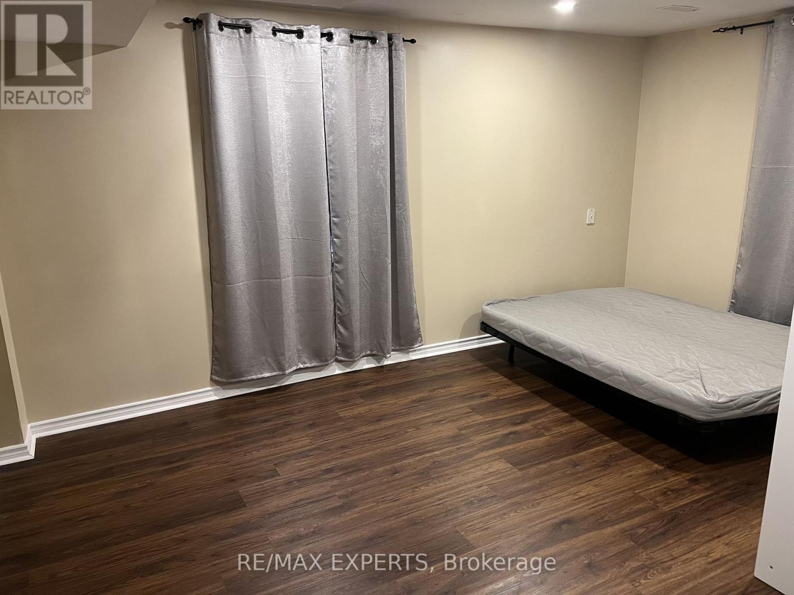 Bsmt - 814 Wingarden Crescent, Pickering, Ontario  L1V 0C2 - Photo 8 - E12641786