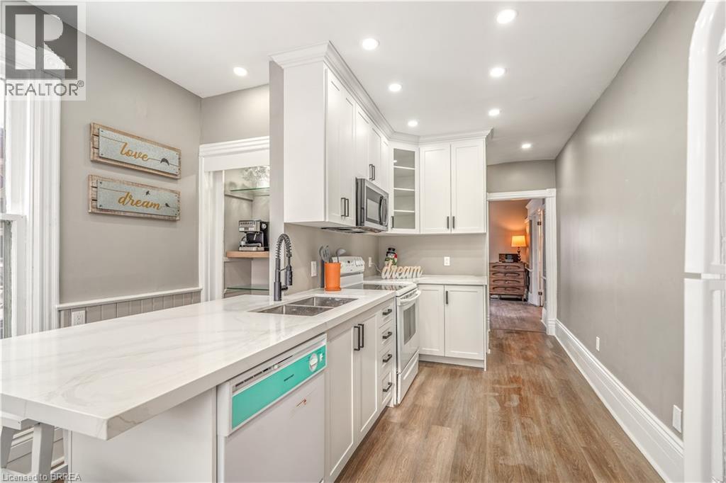 353 Dalhousie Street, Brantford, Ontario  N3S 3V9 - Photo 15 - 40793679