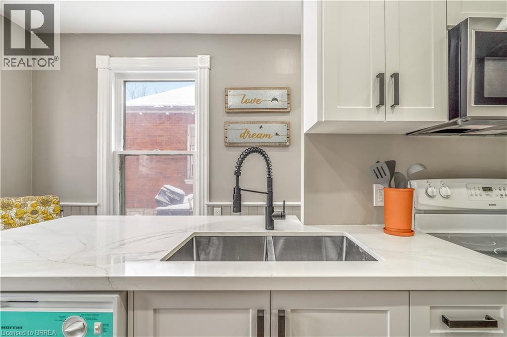 353 Dalhousie Street, Brantford, Ontario  N3S 3V9 - Photo 17 - 40793679