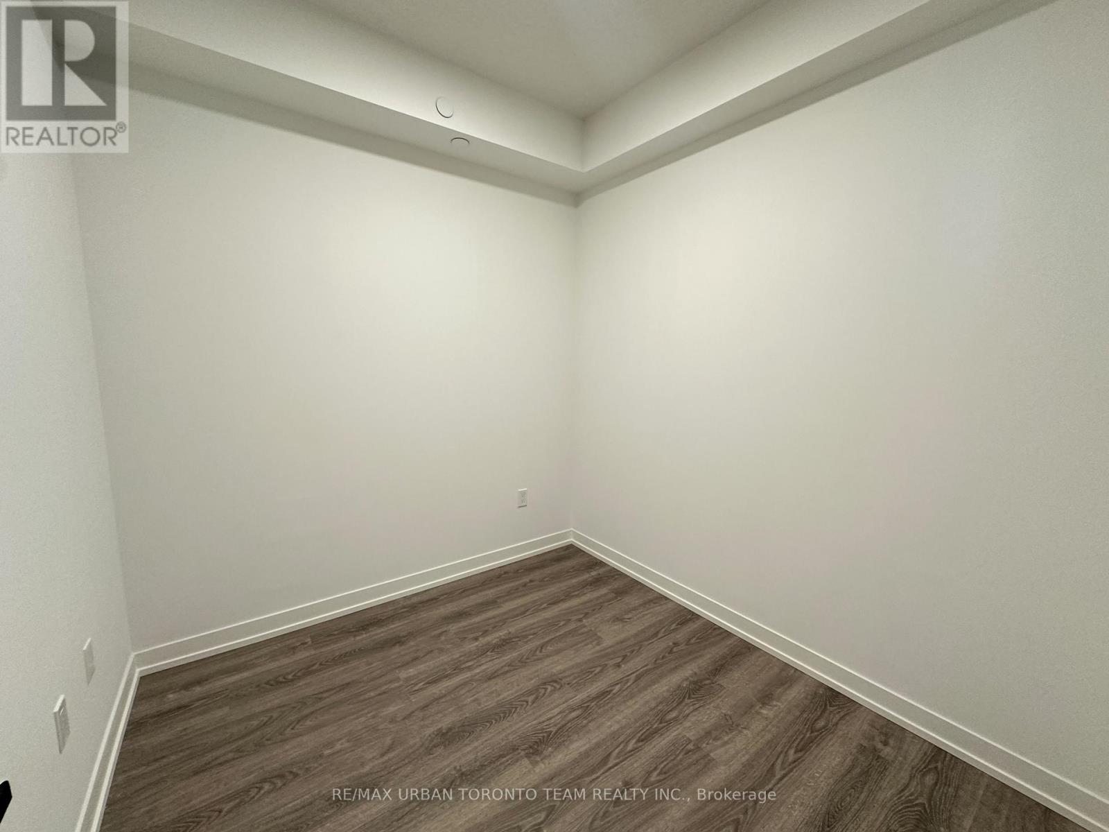 3811 - 8 Interchange Way, Vaughan, Ontario  L4K 5Z7 - Photo 3 - N12641794