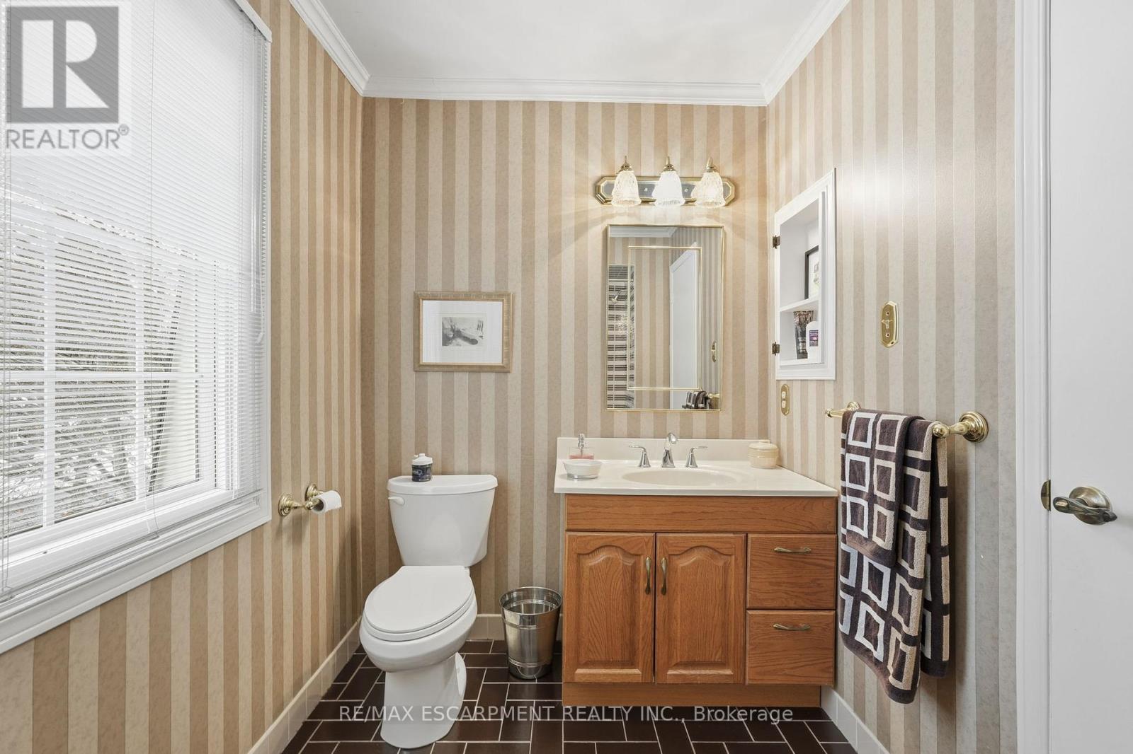 92 Briarwood Road, Markham, Ontario  L3R 2X3 - Photo 34 - N12641826