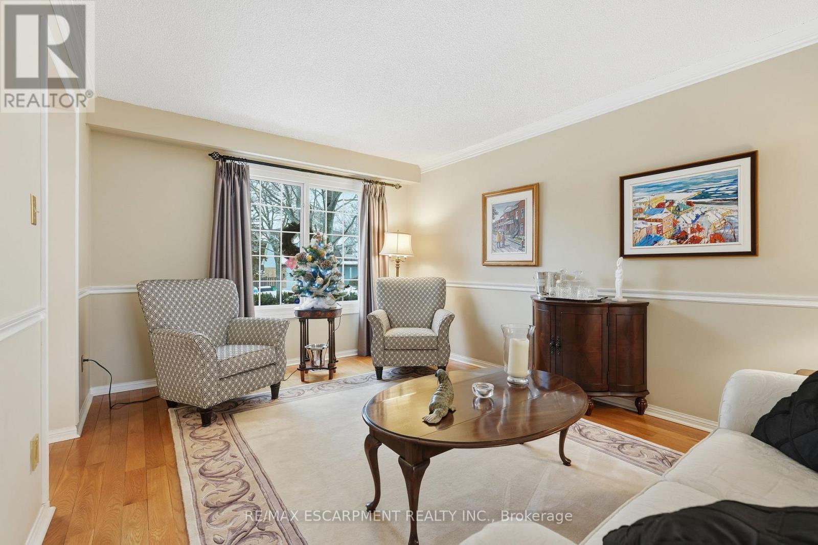 92 Briarwood Road, Markham, Ontario  L3R 2X3 - Photo 6 - N12641826