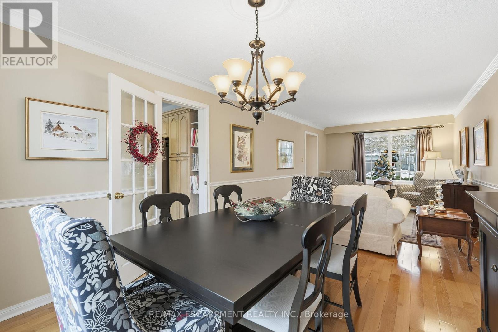 92 Briarwood Road, Markham, Ontario  L3R 2X3 - Photo 9 - N12641826