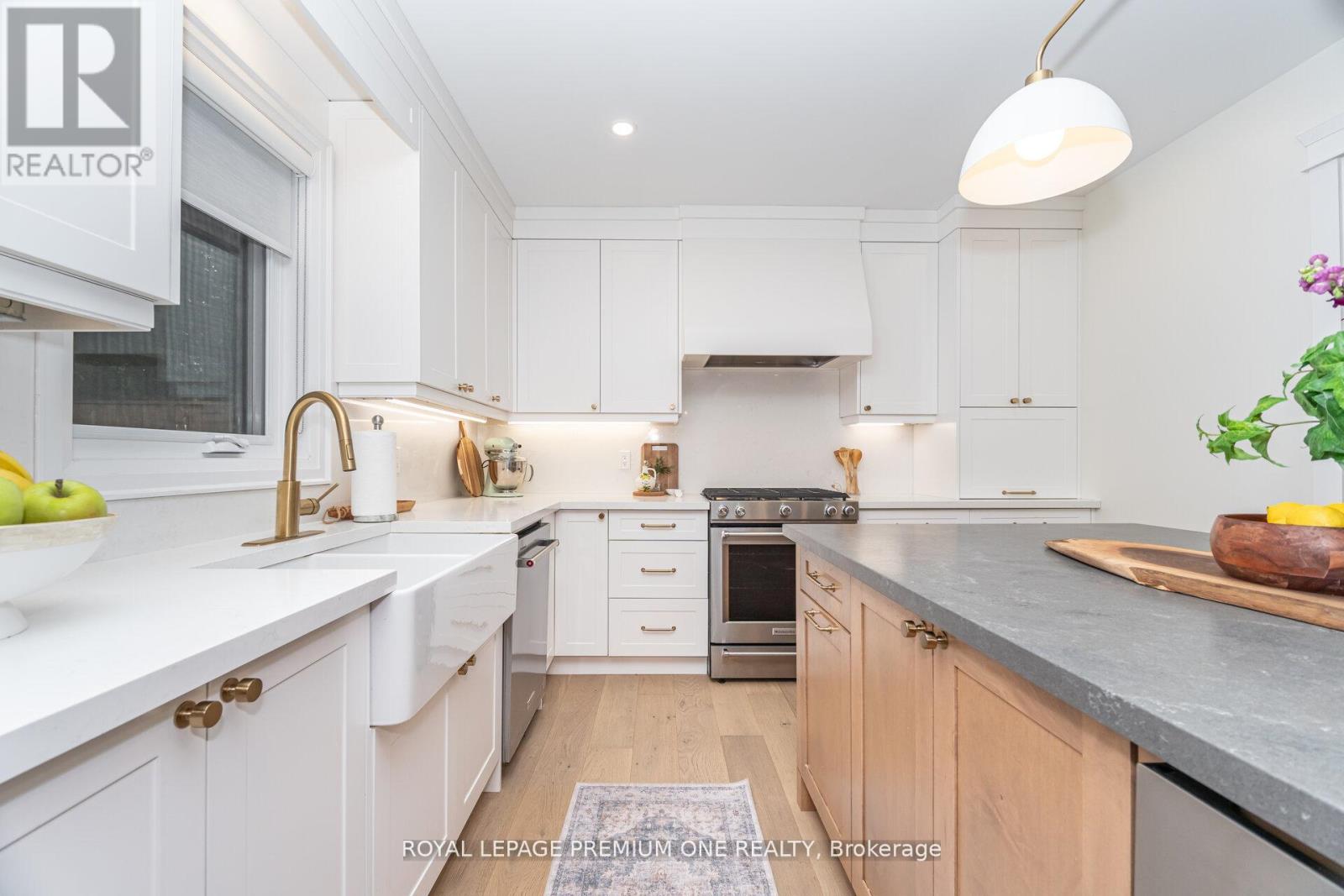 301 Court Street, Newmarket, Ontario  L3Y 3S6 - Photo 19 - N12641840