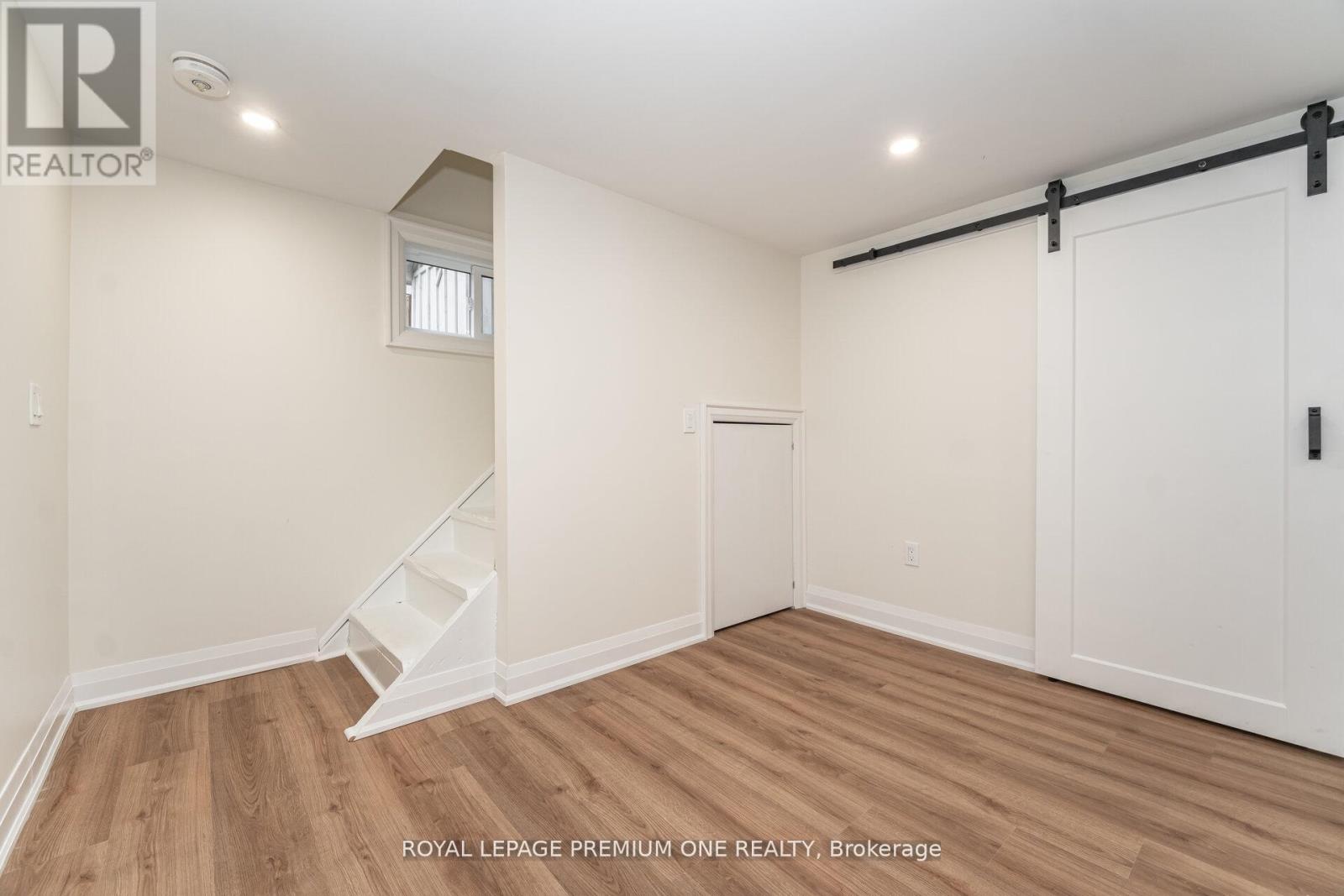 301 Court Street, Newmarket, Ontario  L3Y 3S6 - Photo 41 - N12641840