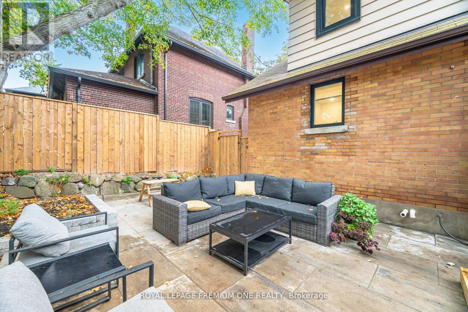 301 Court Street, Newmarket, Ontario  L3Y 3S6 - Photo 47 - N12641840