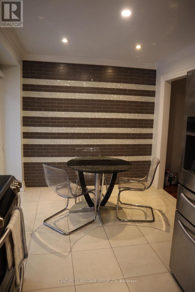 Main Fl. - 91 Spyglass Hill Road, Vaughan, Ontario  L4E 2K6 - Photo 6 - N12641852