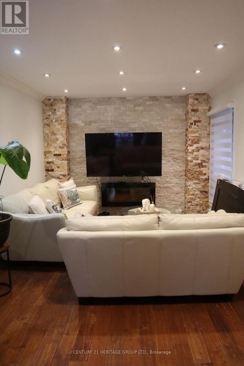 Main Fl. - 91 Spyglass Hill Road, Vaughan, Ontario  L4E 2K6 - Photo 8 - N12641852