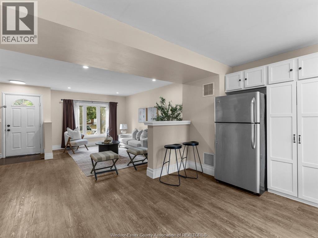 9712 Lynngrove Crescent, Windsor, Ontario N8R 1B7 - Photo 12 - 25031842