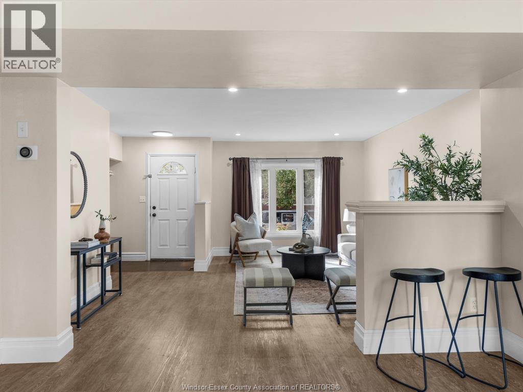 9712 Lynngrove Crescent, Windsor, Ontario N8R 1B7 - Photo 13 - 25031842