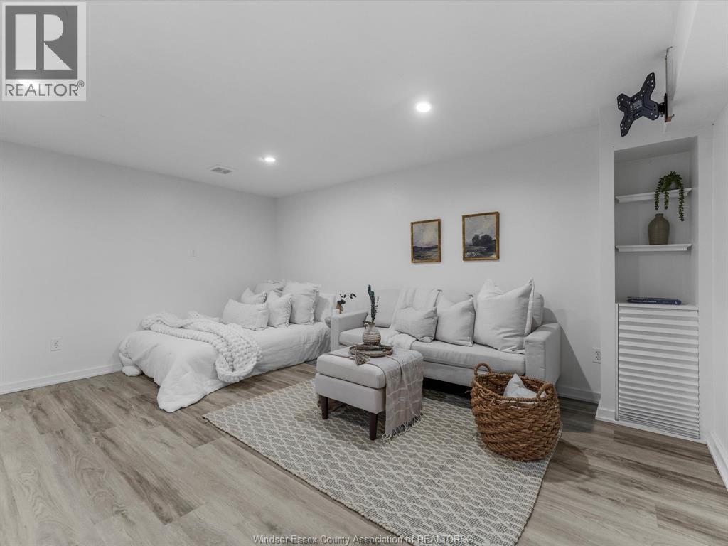 9712 Lynngrove Crescent, Windsor, Ontario N8R 1B7 - Photo 26 - 25031842