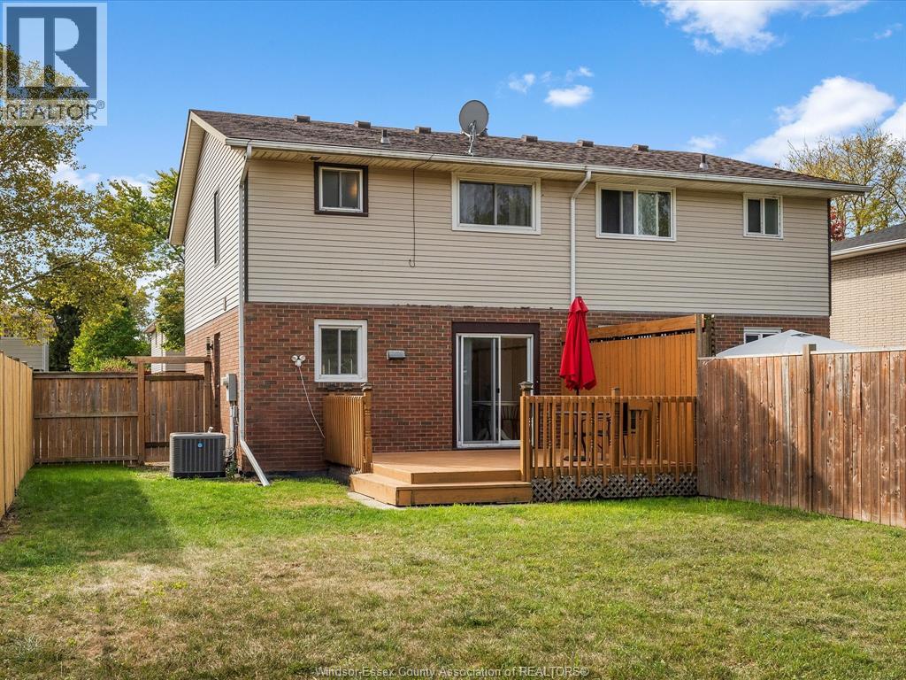 9712 Lynngrove Crescent, Windsor, Ontario N8R 1B7 - Photo 33 - 25031842