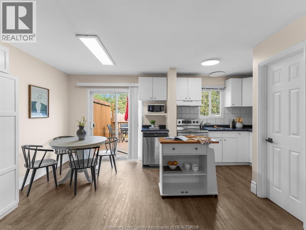 9712 Lynngrove Crescent, Windsor, Ontario N8R 1B7 - Photo 9 - 25031842