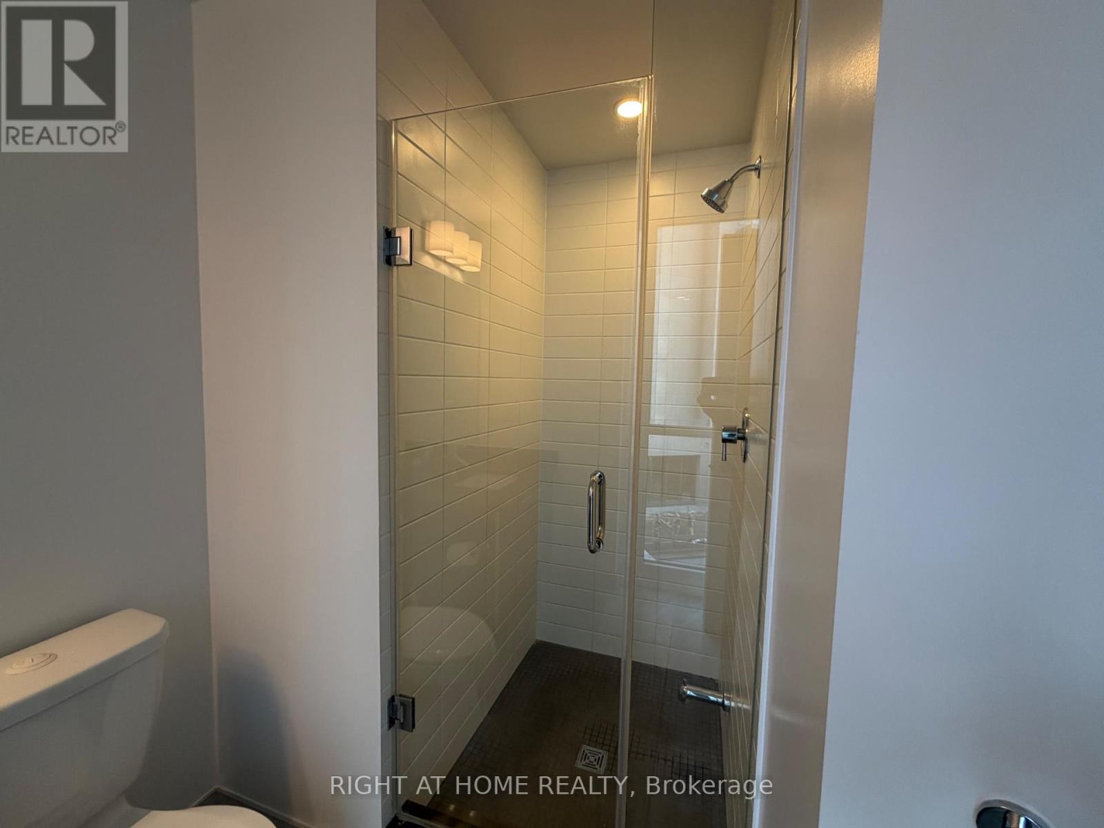 522 - 10 Park Lawn Road, Toronto, Ontario  M8V 0H9 - Photo 14 - W12641790