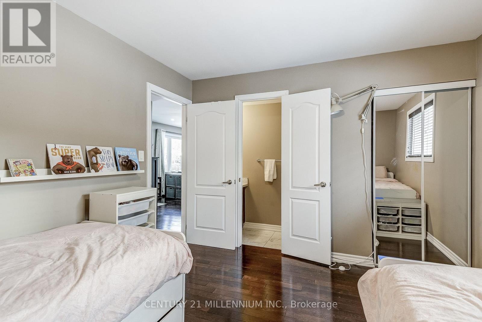 10 Evesham Crescent, Brampton, Ontario  L6T 3M3 - Photo 18 - W12641798