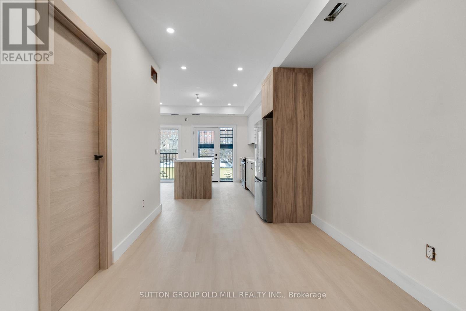 03 - 625 Harvie Avenue, Toronto, Ontario  M6E 4M4 - Photo 2 - W12641816