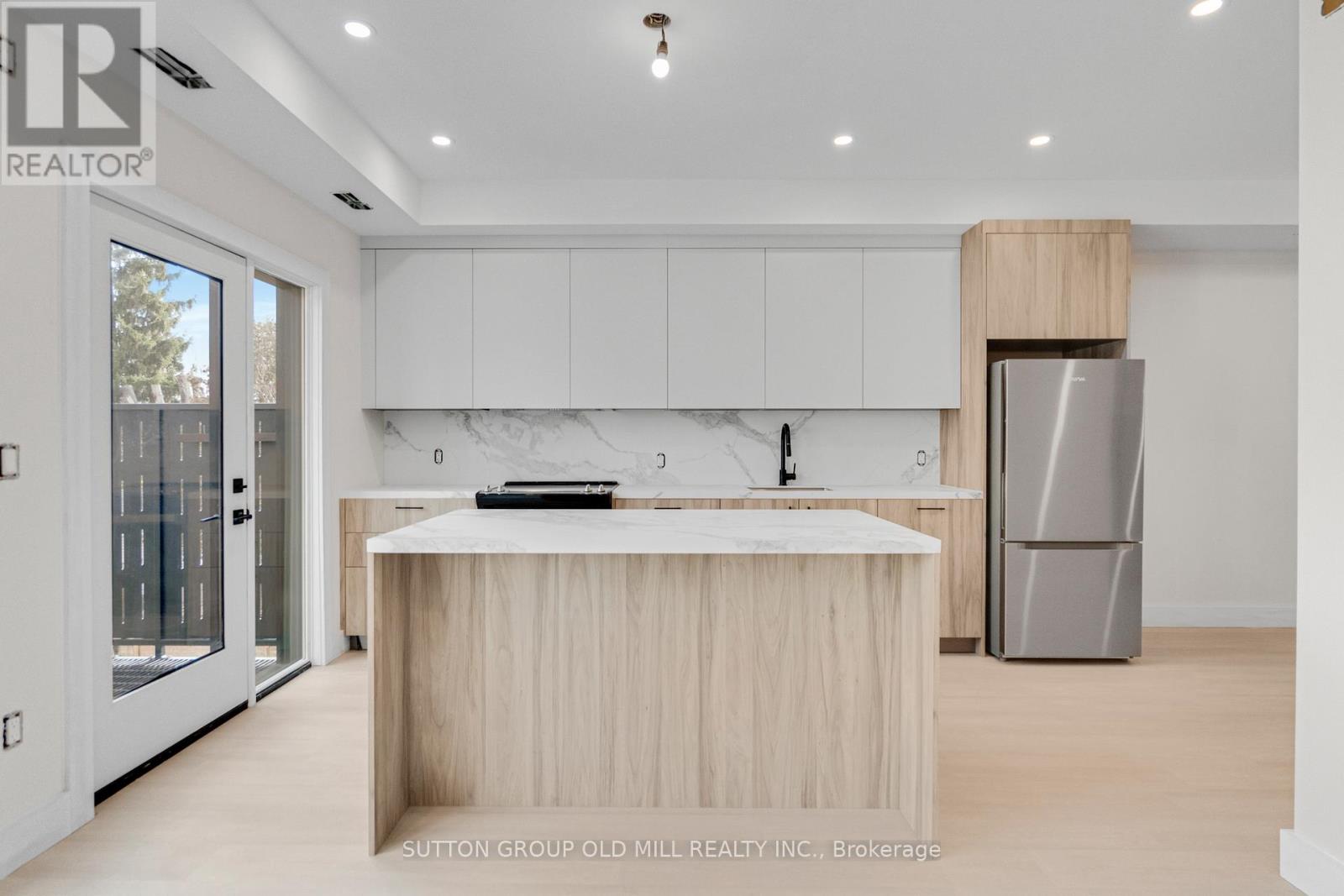 03 - 625 Harvie Avenue, Toronto, Ontario  M6E 4M4 - Photo 6 - W12641816