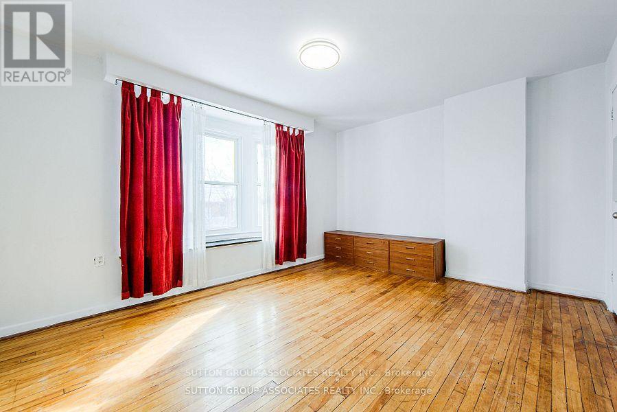 50 Lappin Avenue, Toronto, Ontario  M6H 1Y4 - Photo 13 - W12641832