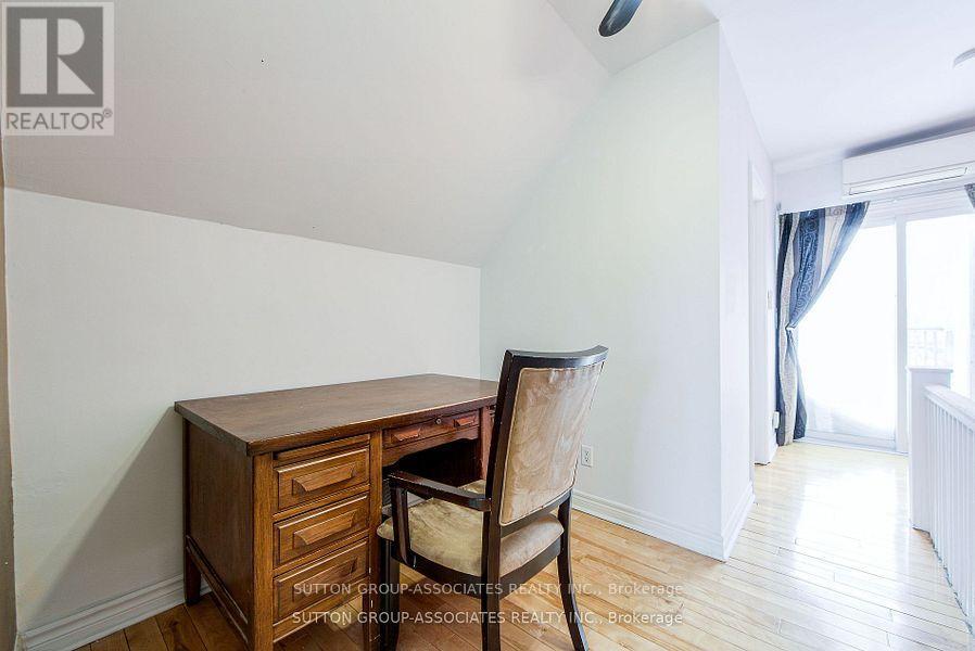 50 Lappin Avenue, Toronto, Ontario  M6H 1Y4 - Photo 20 - W12641832