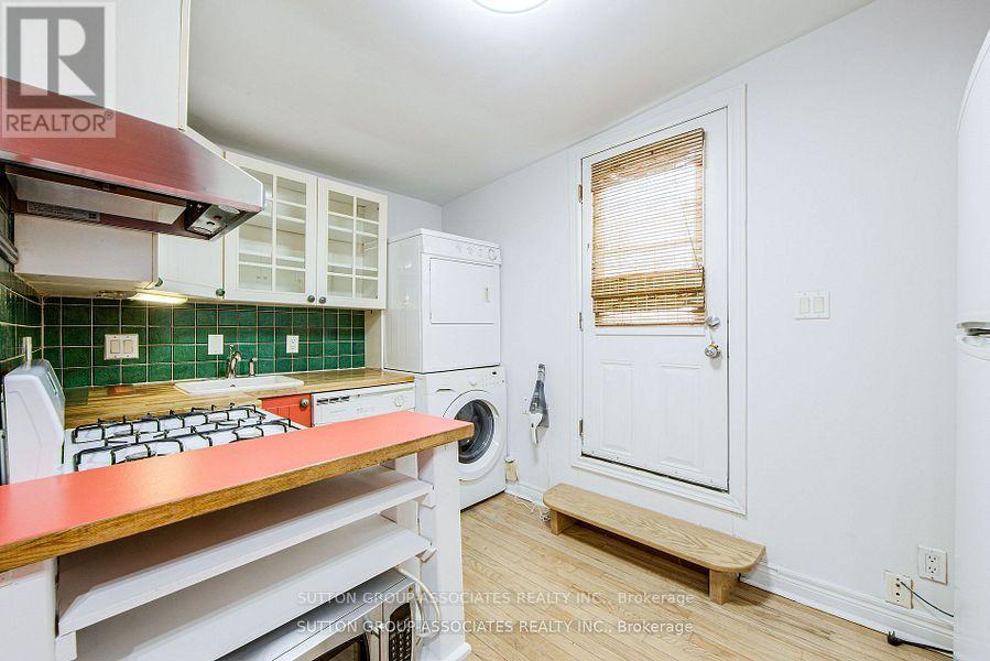 50 Lappin Avenue, Toronto, Ontario  M6H 1Y4 - Photo 3 - W12641832