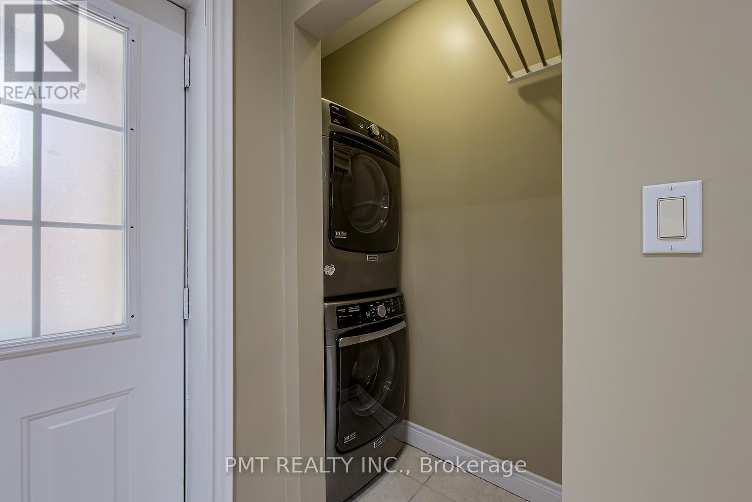 Main - 39 Windermere Avenue, Toronto, Ontario  M6S 3J3 - Photo 22 - W12641848