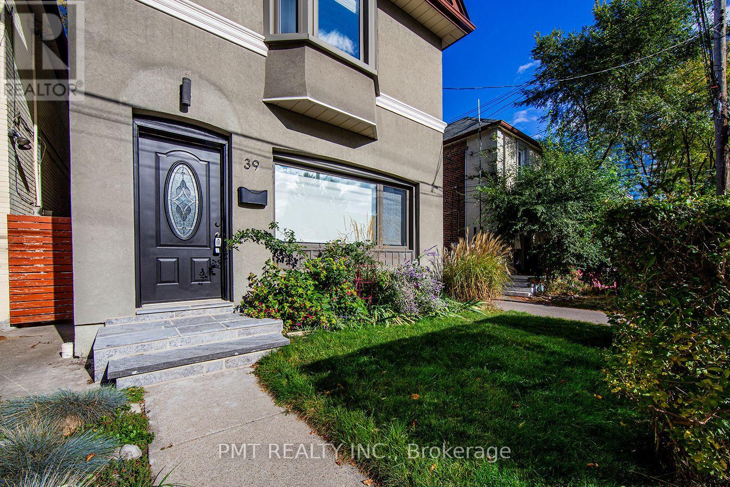 Main - 39 Windermere Avenue, Toronto, Ontario  M6S 3J3 - Photo 24 - W12641848