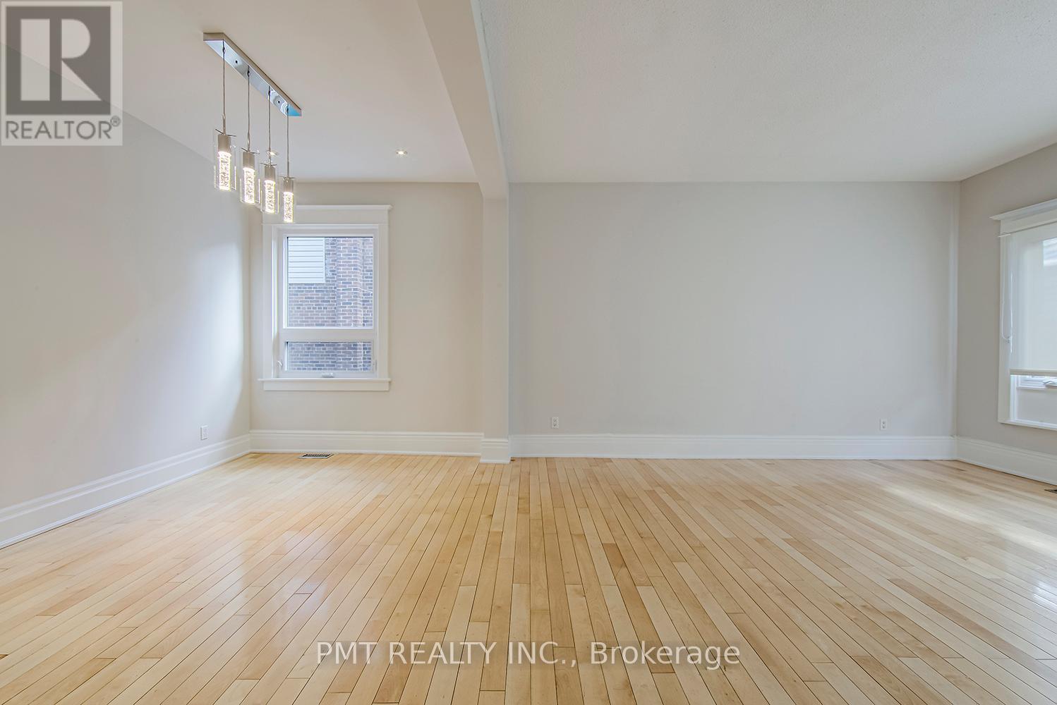 Main - 39 Windermere Avenue, Toronto, Ontario  M6S 3J3 - Photo 7 - W12641848