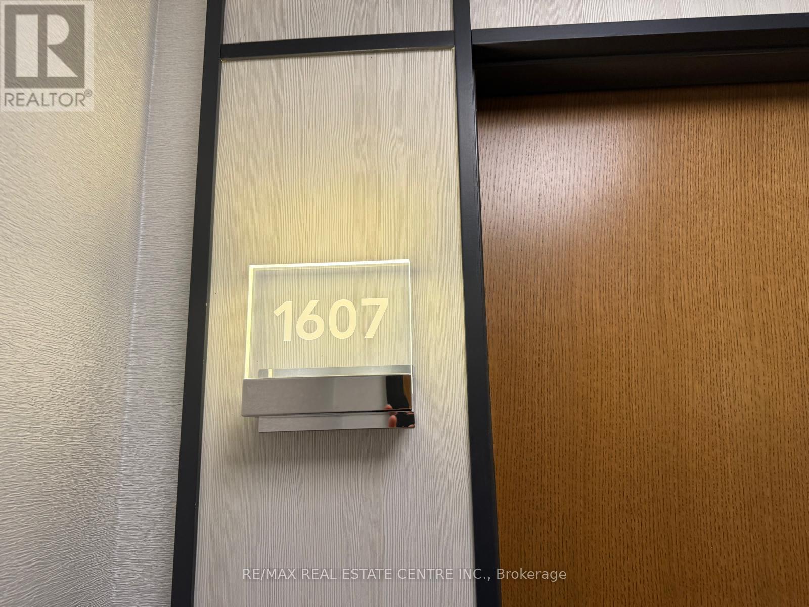 1607 - 20 Shore Breeze Drive, Toronto, Ontario  M8V 0C7 - Photo 2 - W12641854