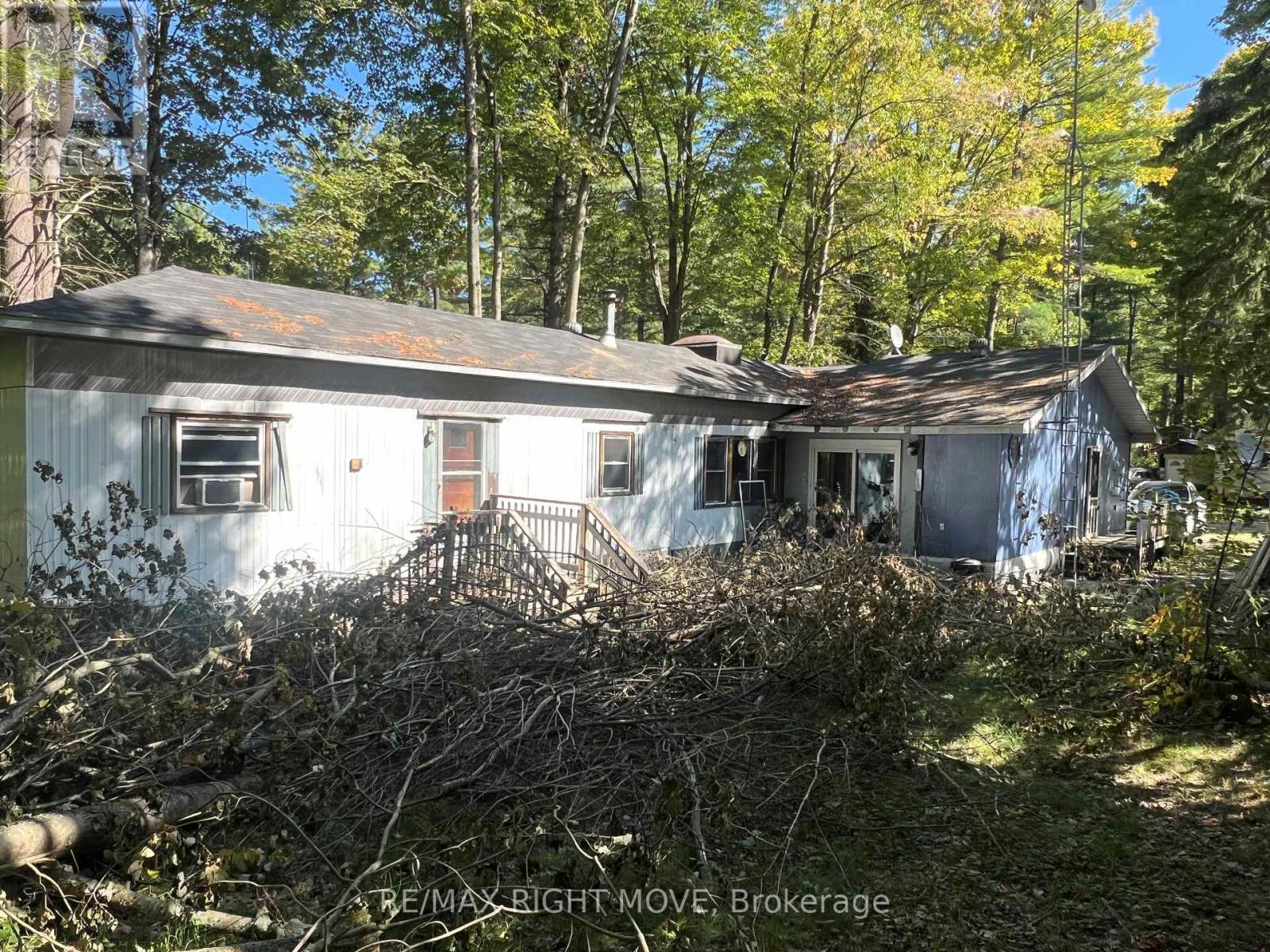 1052 4 Seasons Road, Gravenhurst, Ontario  P0E 1N0 - Photo 25 - X12641804