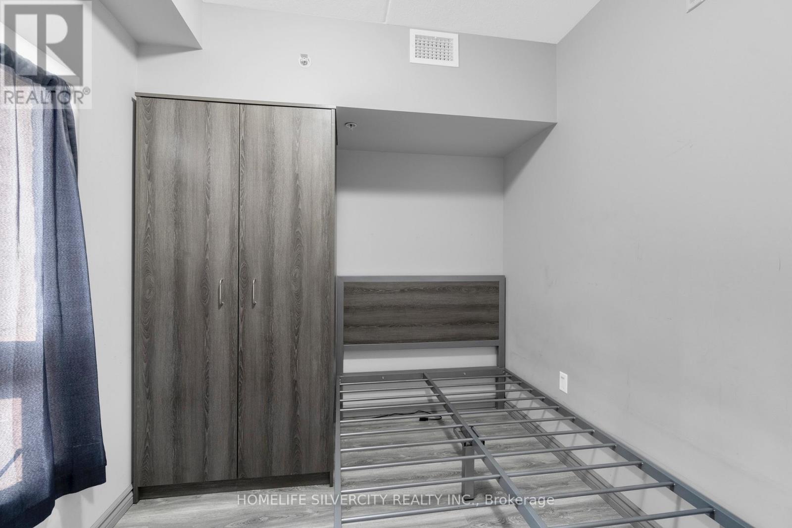 A405 - 275 Larch Street, Waterloo, Ontario  N2L 0J1 - Photo 10 - X12641838