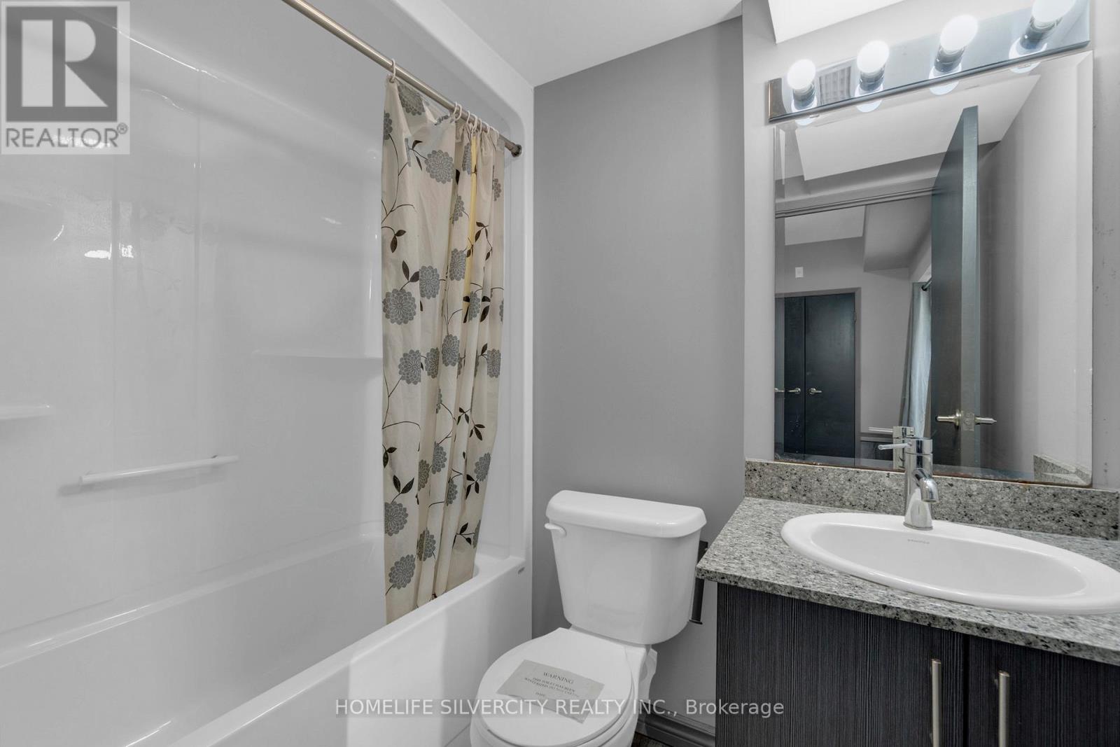 A405 - 275 Larch Street, Waterloo, Ontario  N2L 0J1 - Photo 15 - X12641838