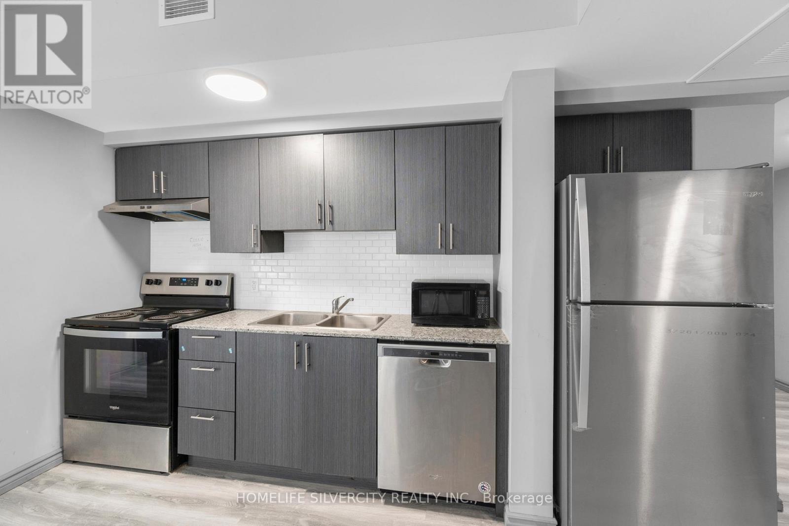 A405 - 275 Larch Street, Waterloo, Ontario  N2L 0J1 - Photo 21 - X12641838