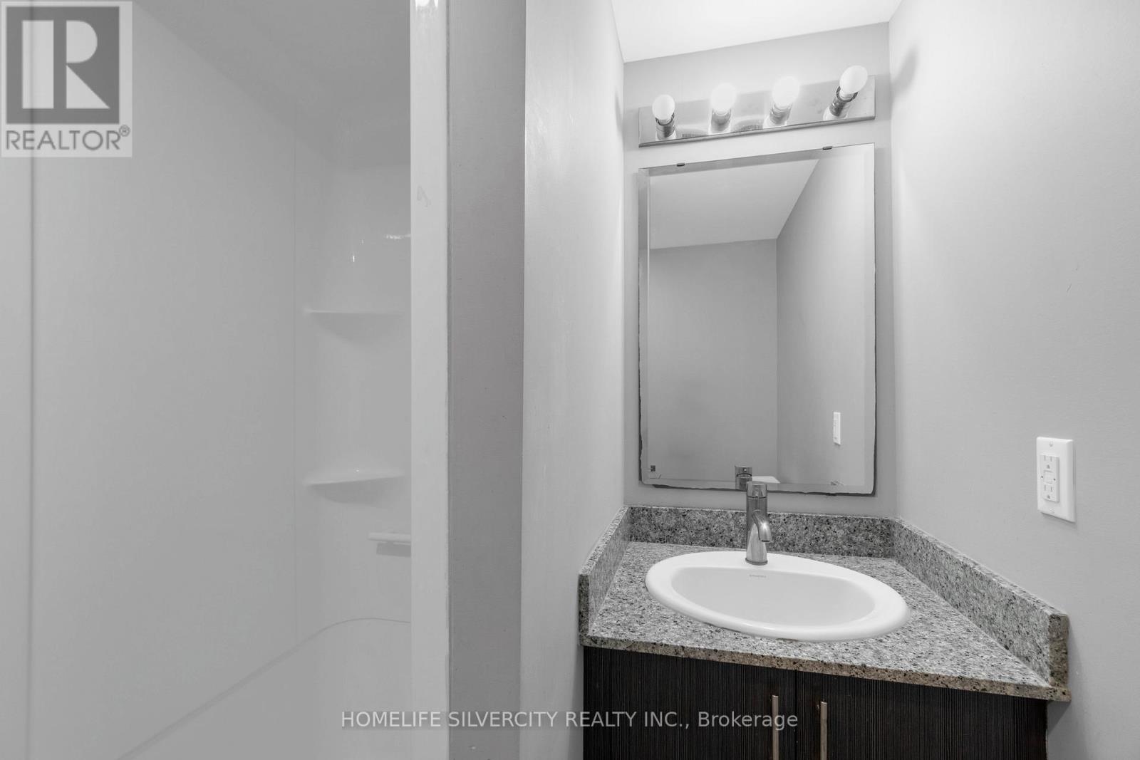 A405 - 275 Larch Street, Waterloo, Ontario  N2L 0J1 - Photo 24 - X12641838