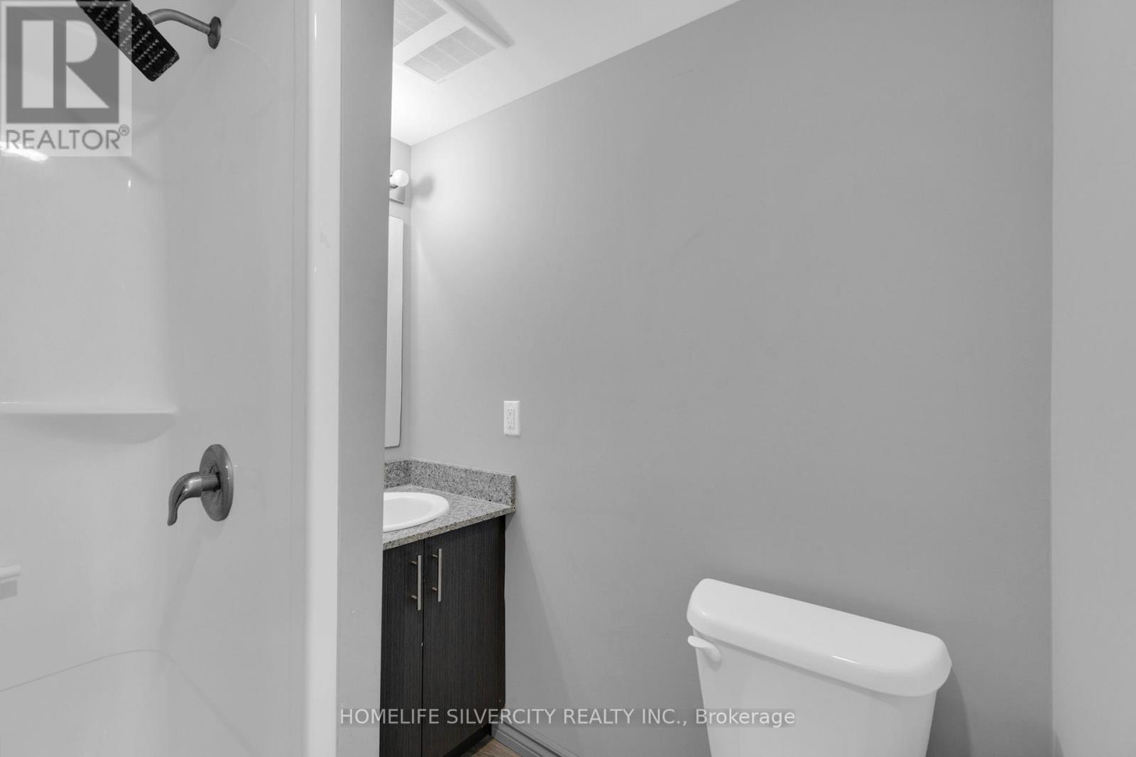 A405 - 275 Larch Street, Waterloo, Ontario  N2L 0J1 - Photo 9 - X12641838