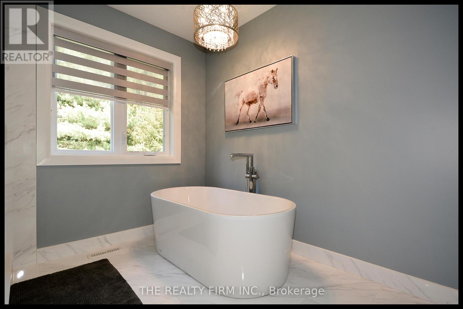 285 Elizabeth Street, Southwest Middlesex, Ontario  N0L 1M0 - Photo 22 - X12641886