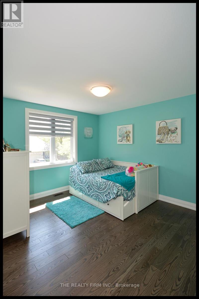 285 Elizabeth Street, Southwest Middlesex, Ontario  N0L 1M0 - Photo 24 - X12641886