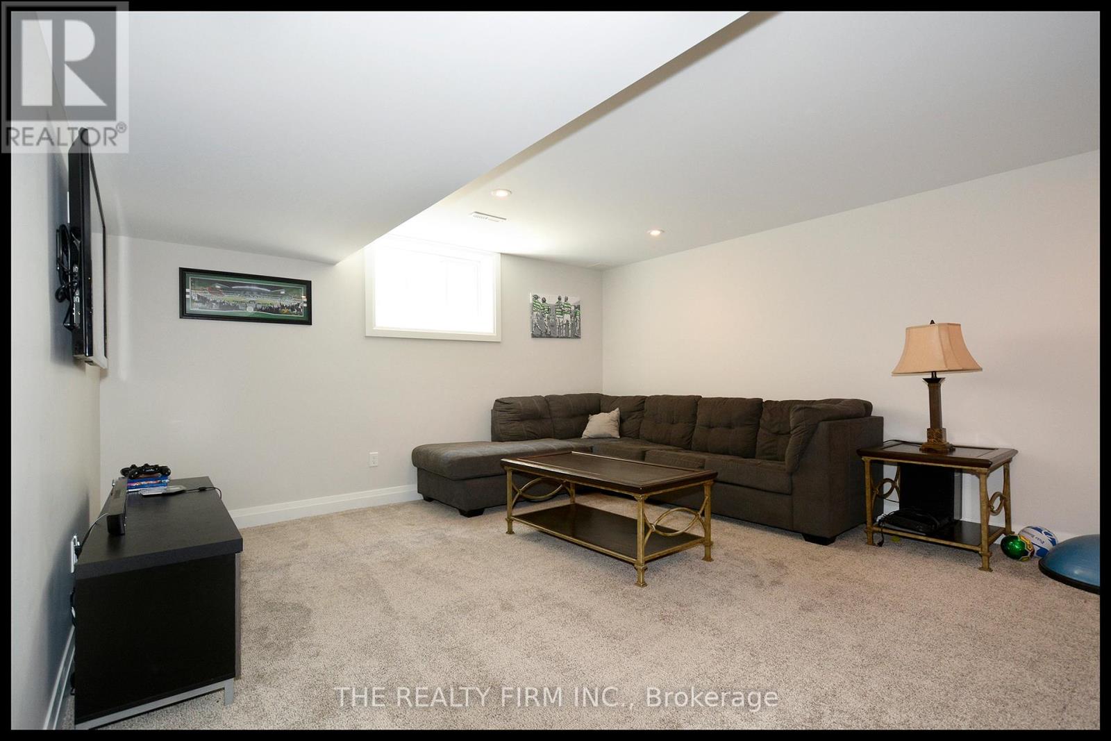 285 Elizabeth Street, Southwest Middlesex, Ontario  N0L 1M0 - Photo 33 - X12641886