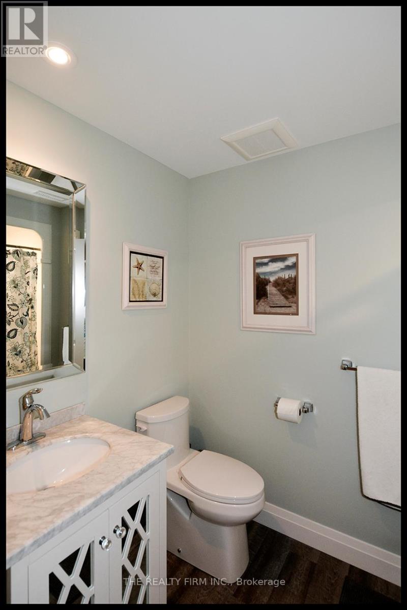 285 Elizabeth Street, Southwest Middlesex, Ontario  N0L 1M0 - Photo 38 - X12641886