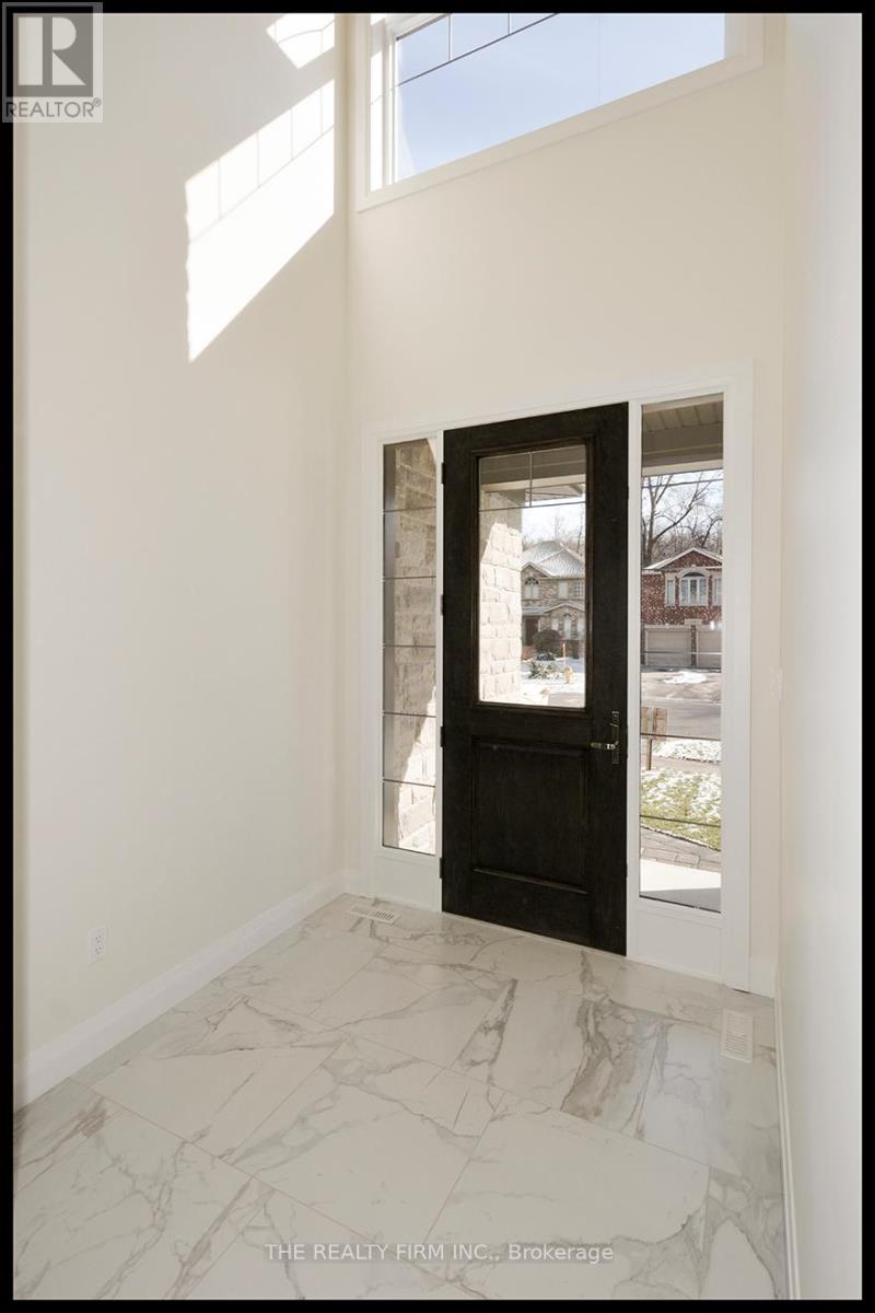 285 Elizabeth Street, Southwest Middlesex, Ontario  N0L 1M0 - Photo 6 - X12641886