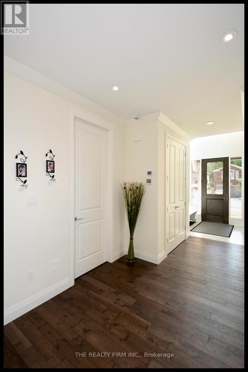 285 Elizabeth Street, Southwest Middlesex, Ontario  N0L 1M0 - Photo 7 - X12641886