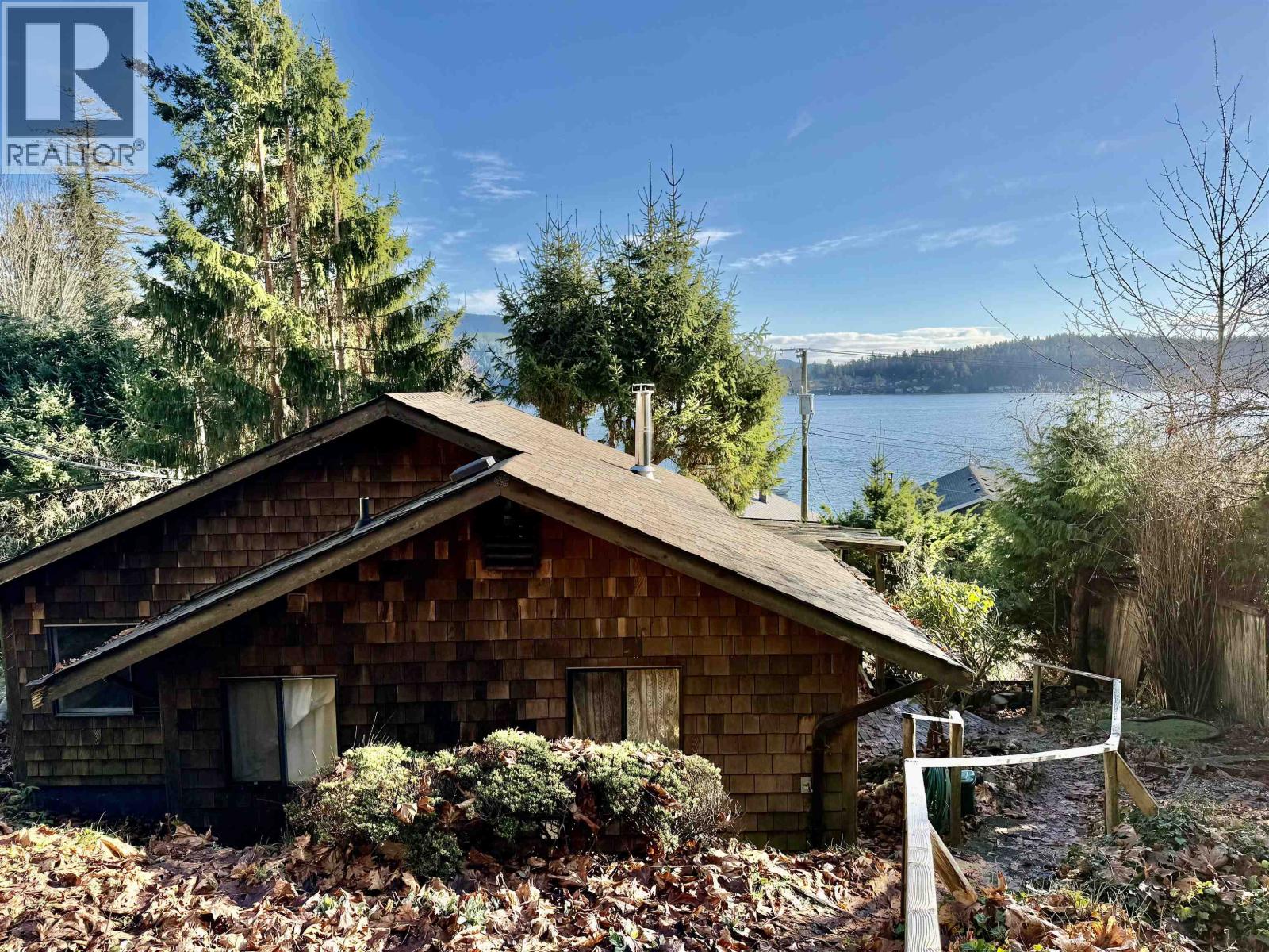 619 Marine Drive, Gibsons, British Columbia  V0N 1V1 - Photo 13 - R3074459