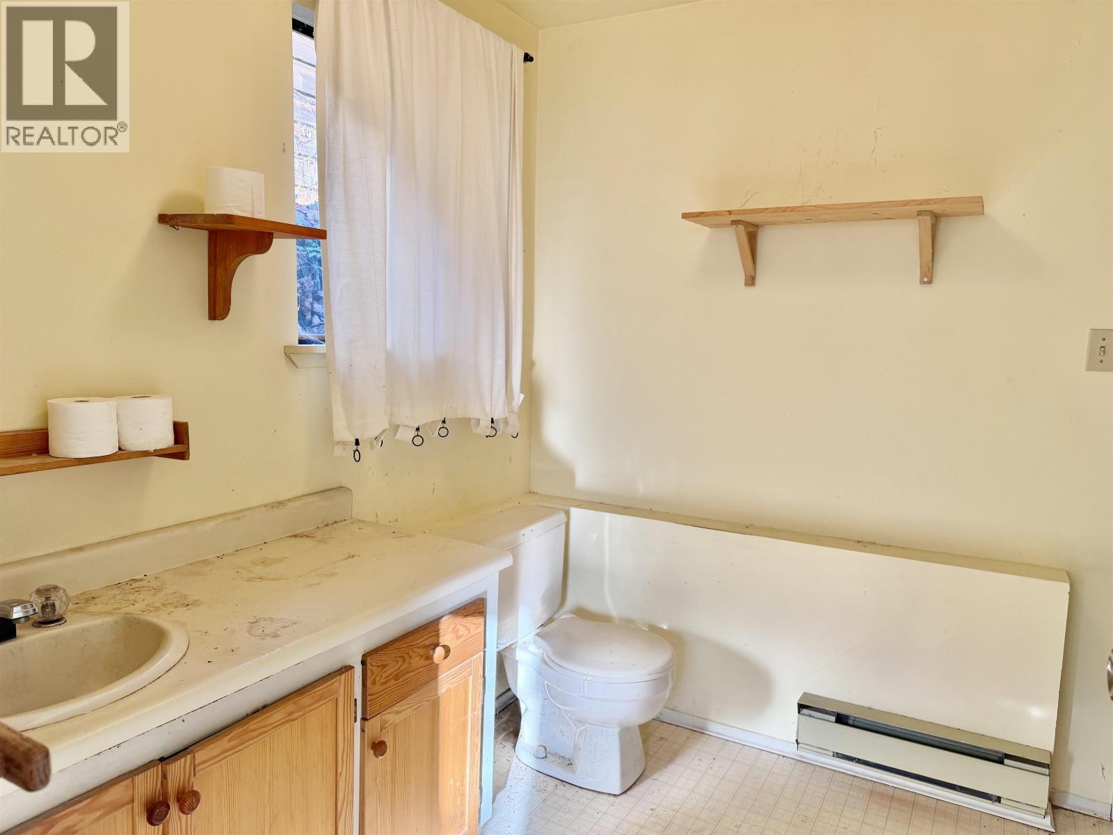 619 Marine Drive, Gibsons, British Columbia  V0N 1V1 - Photo 9 - R3074459