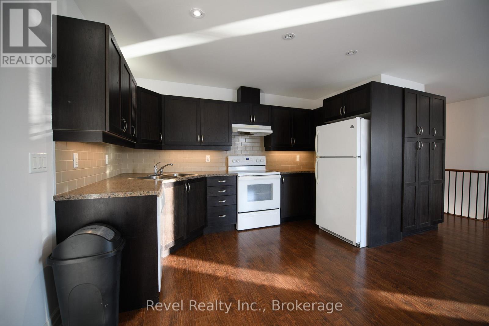 4 - 64 River Road E, Wasaga Beach, Ontario  L9Z 2L1 - Photo 6 - S12641880