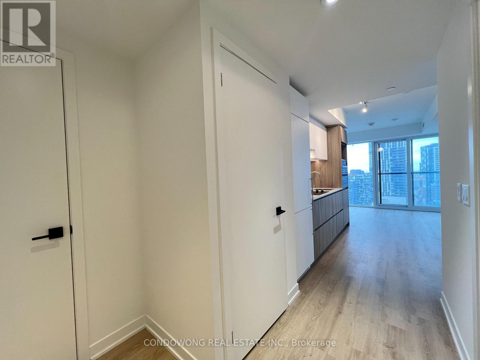 2102 - 319 Jarvis Street, Toronto, Ontario  M5B 0C8 - Photo 3 - C12641908