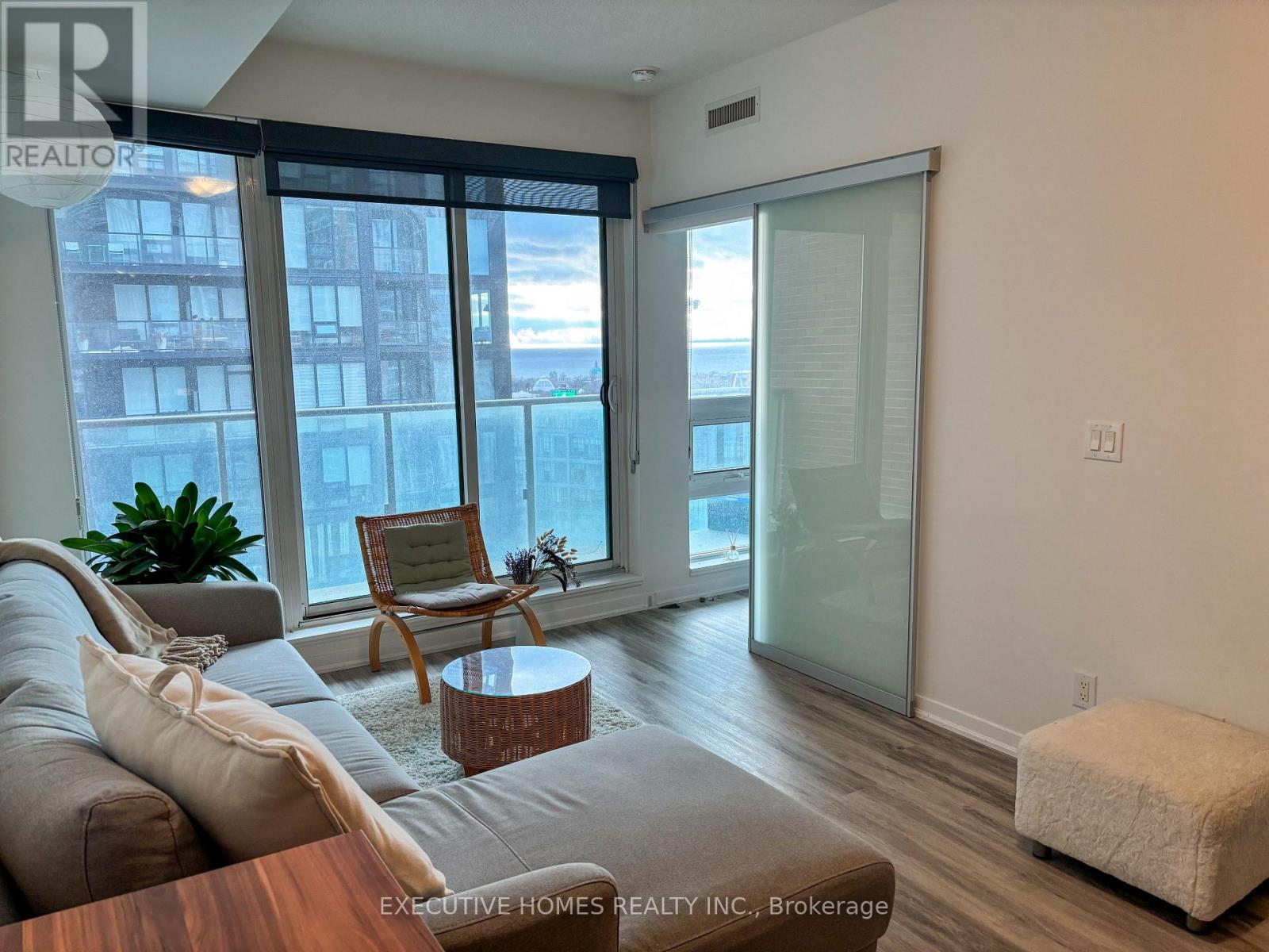 1813 - 150 East Liberty Street, Toronto, Ontario  M6K 3R5 - Photo 14 - C12640674