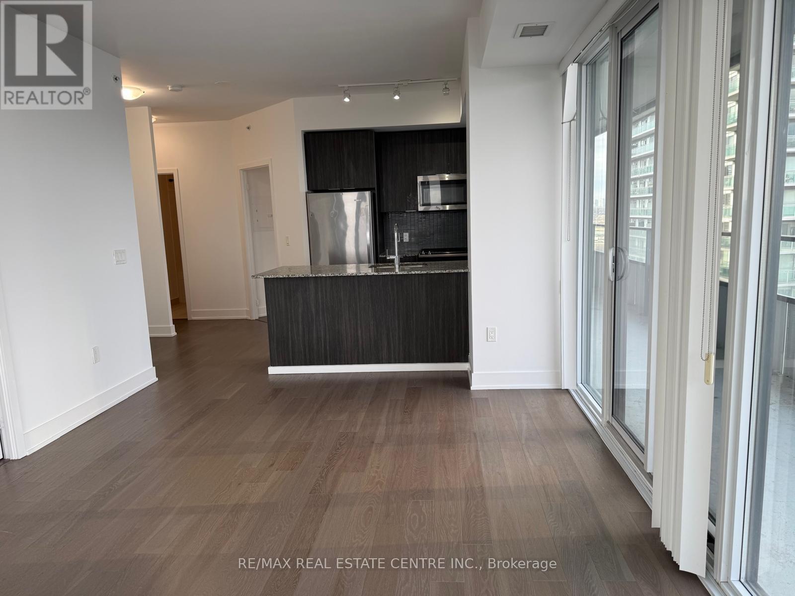 1607 - 20 Shore Breeze Drive, Toronto, Ontario  M8V 0C7 - Photo 11 - W12641854