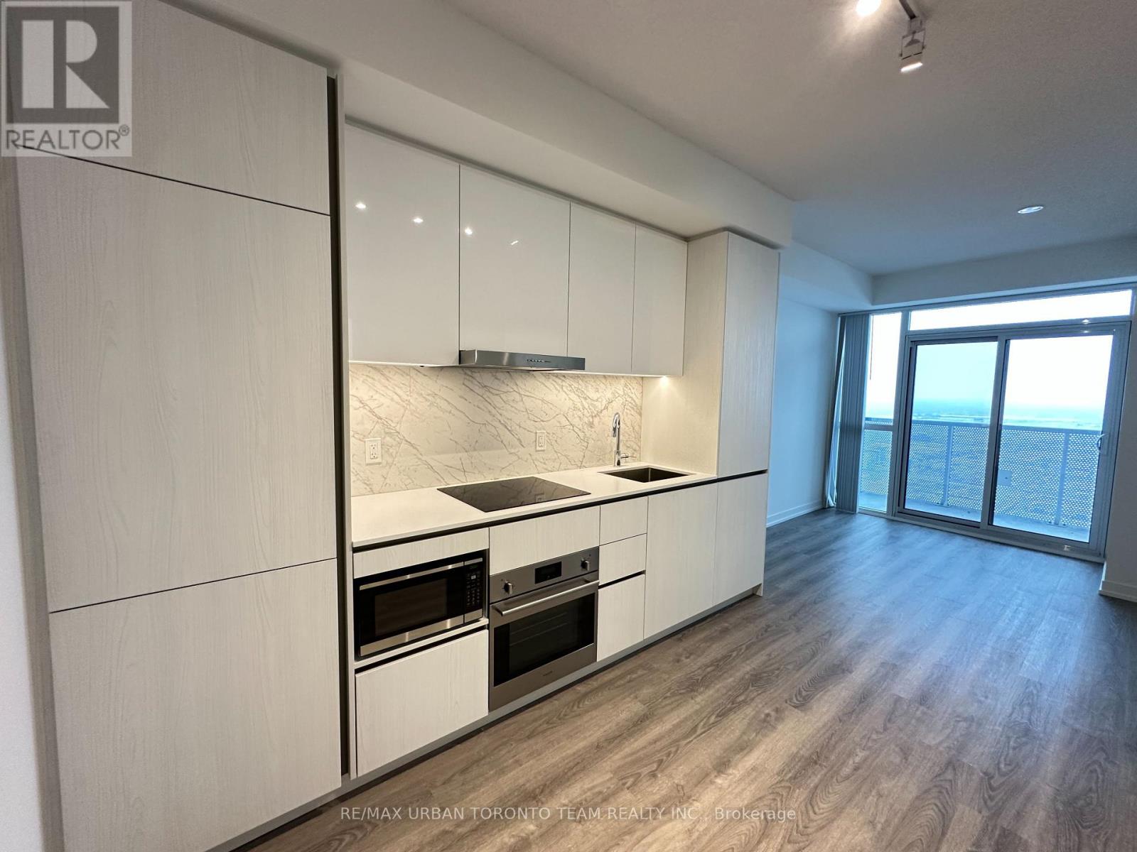 4805 - 8 Interchange Way, Vaughan, Ontario  L4K 5Z7 - Photo 3 - N12641898