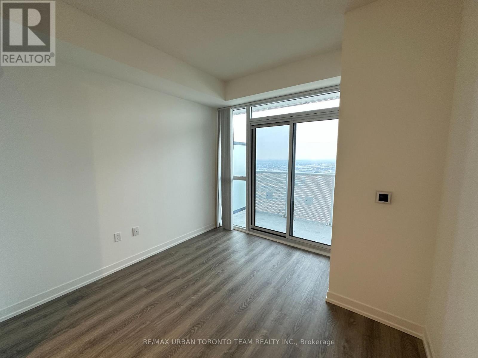 4805 - 8 Interchange Way, Vaughan, Ontario  L4K 5Z7 - Photo 6 - N12641898