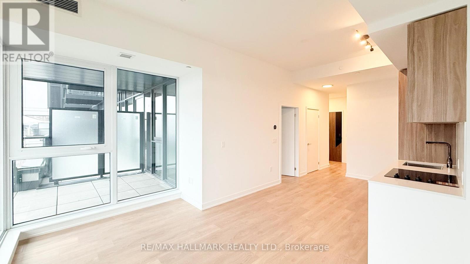 617 - 1037 The Queensway, Toronto, Ontario  M8Z 0C6 - Photo 8 - W12641906