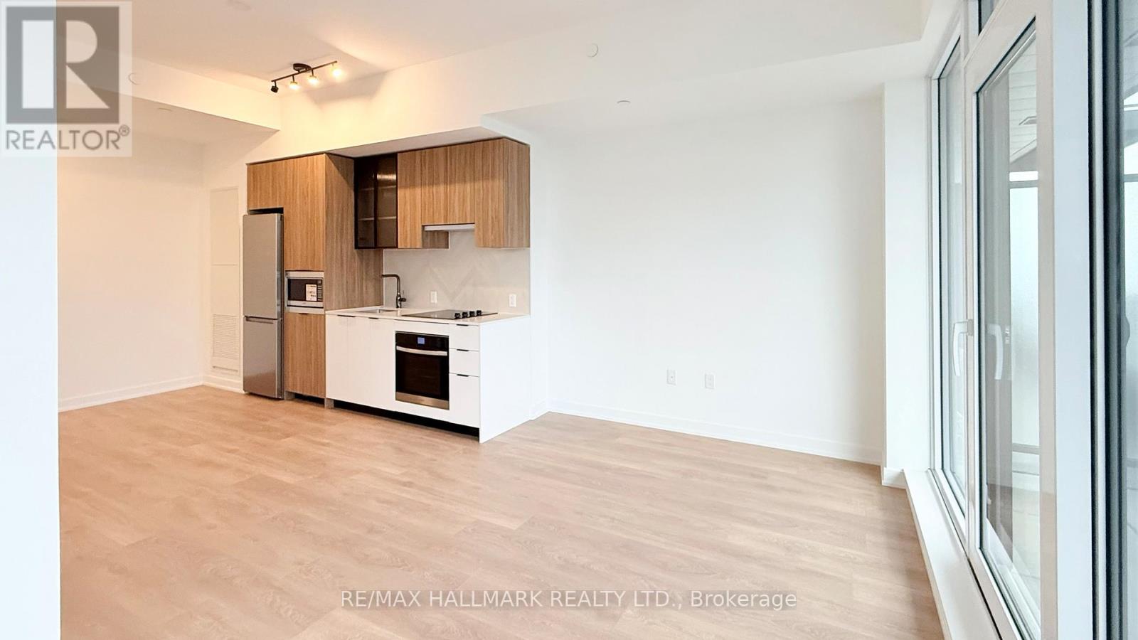 617 - 1037 The Queensway, Toronto, Ontario  M8Z 0C6 - Photo 9 - W12641906